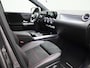 Mercedes-Benz EQA 250 Business Solution AMG 67 kWh | Achteruitrijcamera | Apple Carplay | Stoelverwarming | Elektr. achterklep | Navigatie | DAB+ |