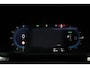 Volvo V60 T8 Plug-in hybrid Automaat AWD Ultra Dark | Panoramadak | 360° camera | Bowers & Wilkins audio | Verwarmbare voorstoelen | Massagefunctie voorstoelen | Verwarmbaar stuurwiel | Verwarmbare achterbank | Blind Spot | | Semi Elektrische trakhaak | Elek bed. voorstoelen met Memory | 18 inch Lichtmetalen velgen | Alarmklasse 3
