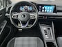 Volkswagen Golf 1.4 eHybrid GTE / AUTOMAAT/ 245PK/ CAMERA/ PARK. SENSOREN/ PARK. ASSIST/ TRAVEL ASSIST/ IQ. LIGHT/ ADAPT. CRUISE/ DIGITAL DASH/ APP-CONNECT/ STOEL-STUUR VERWARM./ CLIMA/ NAVI/ 18" LMV