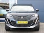 Peugeot 2008 1.2 PureTech GT Automaat | FOCAL | Navigatie | Achteruitrijcamera | Sportstoelen | Keyless Start | Climate Control | Cruise Control | 17" Lichtmetalen Velgen | Apple Carplay/Android Auto |
