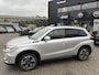 Suzuki Vitara 1.5 Hybrid Style Rhino Edition | Navigatie | parkeersensoren | Camera | Schuifdak | Stoelverwarming | Climate Controle | Afneembare trekhaak |