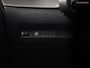 Peugeot 2008 1.2 PureTech Active (APPLE CARPLAY,LED VERLICHTING,PARKEERSENSOREN,NAVIGATIE,COMFORT-STOELEN,LM-VELGEN,NIEUWE APK)