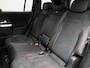 Mercedes-Benz GLB 200 AMG Nightpakket 7 Persoons | Trekhaak | Sfeerverlichting | Keyless Go | Stoelverwarming | Parkeerpakket met Camera | Inclusief 24 maanden Mercedes-Benz Certified garantie voor Europa.