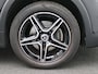 Mercedes-Benz GLB 200 AMG Nightpakket 7 Persoons | Trekhaak | Sfeerverlichting | Keyless Go | Stoelverwarming | Parkeerpakket met Camera | Inclusief 24 maanden Mercedes-Benz Certified garantie voor Europa.