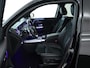 Mercedes-Benz GLB 200 AMG Nightpakket 7 Persoons | Trekhaak | Sfeerverlichting | Keyless Go | Stoelverwarming | Parkeerpakket met Camera | Inclusief 24 maanden Mercedes-Benz Certified garantie voor Europa.