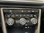 Volkswagen T-Roc 1.5 TSI 150pk DSG Sport Business R · Panoramadak · Camera · Afneembare Trekhaak · Stoelverwarming · Elek. Achterklep · Apple/Android Car Play ·