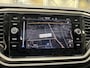 Volkswagen T-Roc 1.5 TSI 150pk DSG Sport Business R · Panoramadak · Camera · Afneembare Trekhaak · Stoelverwarming · Elek. Achterklep · Apple/Android Car Play ·