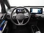 Volkswagen ID.3 First Plus 58 kWh | Navigatie | Camera | 19" LM | Matrix LED