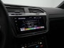 Volkswagen Tiguan 2.0 TDI 150 pk DSG R-Line Business+ | Panoramadak | Trekhaak | Standkachel | Leder | Geheugenstoelen | Head-up display | Stuur-/achterbankverwarming