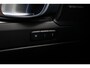 Volvo XC40 B4 Automaat Plus Dark | Achteruitrijcamera | Semi elektrische trekhaak | Stoelverwarming | Blind Spot | Stuurwiel verwarming | Google services | Bestuurdersstoel met geheugen | Harman/Kardon premium audio | Blind Spot | 18 inch lichtmetalen velgen |