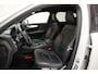 Volvo XC40 T3 Momentum Pro Aut. [ LED Leder Stoelverwarming Trekhaak Adapt.cruise ]