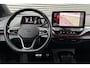 Volkswagen ID.4 Pro 77 kWh / Nederlandse Auto / Eerste Eigenaar / Rond-om camera/ Dode hoekdetectie / Head-up Display / Parkeercamera / Parkeersensoren / Half lederen bekleding / Apple Car Play / Navigatie / Stoelverwarming voor en stuurverwarming / Standkachel