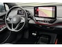 Volkswagen ID.4 Pro 77 kWh / Nederlandse Auto / Eerste Eigenaar / Rond-om camera/ Dode hoekdetectie / Head-up Display / Parkeercamera / Parkeersensoren / Half lederen bekleding / Apple Car Play / Navigatie / Stoelverwarming voor en stuurverwarming / Standkachel