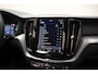 Volvo XC60 2.0 T6 Plug-in hybrid AWD Core Bright [ Panorama Stoel-en stuurverwarming Standkachel ]