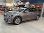 Volkswagen Polo 1.0 TSI 95pk Highline | *Uniek! 9.445 KM* | Apple carplay / Android auto | PDC V+A | Airco | Stoelverwarming | Cruise control | NAP | Rijklaar prijs!