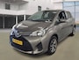 Toyota Yaris 1.3 VVT-i Trend Bi-Tone, Apk 6-2026! VERWACHT!!