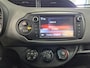 Toyota Yaris 1.3 VVT-i Trend Bi-Tone, Apk 6-2026! VERWACHT!!