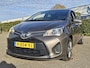 Toyota Yaris 1.3 VVT-i Trend Bi-Tone, Apk 12-2026! Zondag OPEN!