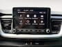 Kia Stonic 1.0 T-GDi MHEV DynamicLine 1e Eigenaar | Lichtmetalen velgen 17 inch + Allseason banden | Fabrieksgarantie t/m  19-5-2030 + 3x 1 jaar * | NAP