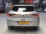 Renault Megane 1.2 TCe Life I Compleet onderhoud I Stoelen verwarming I 6 Bak I Trekhaak I New Apk & KB I Cruise I Airco I Isofix