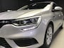 Renault Megane 1.2 TCe Life I Compleet onderhoud I Stoelen verwarming I 6 Bak I Trekhaak I New Apk & KB I Cruise I Airco I Isofix