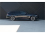 BMW 5-Serie Touring 550e xDrive M-Sport Pro Vol !! M Stoel Bowers&Wilkens Pano Acc Headup ICONIC Stoelvent. Shadow Trekhaak