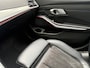 BMW 3-Serie 330e High Executive M-Sport / Navi / Xenon / schuifdak / leder