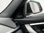 BMW 3-Serie 320i M Sport 184Pk Automaat (GROOT NAVI, M PAKKET, HARMAN/KARDON, APPLE CARPLAY, SPORT AUTOMAAT, STOELVERWARMING, LEDEREN SPORTSTOELEN, DIGITAL COCKPIT, GETINT GLAS, FLIPPERS, NIEUWSTAAT)