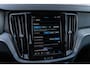 Volvo V60 2.0 T6 Plug-in hybrid AWD Plus Dark | Stuurverwarming | Adaptive Cruise Control | Stoelverwarming Voor + Achter | Keyless Entry | Parkeercamera | Carplay | Volvo On Call |