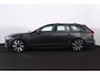 Volvo V90 T8 Recharge AWD Ultra Dark - Panorama/schuifdak - IntelliSafe Assist & Surround - 360º Camera - Harman/Kardon audio - Adaptieve LED koplampen - Verwarmde voorstoelen, stuur & achterbank - Parkeersensoren voor & achter - Elektr. bedienb. voorstoelen met geheugen - Head up display - Elektr. inklapbare trekhaak - 19' LMV