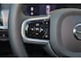 Volvo V90 T8 Recharge AWD Ultra Dark - Panorama/schuifdak - IntelliSafe Assist & Surround - 360º Camera - Harman/Kardon audio - Adaptieve LED koplampen - Verwarmde voorstoelen, stuur & achterbank - Parkeersensoren voor & achter - Elektr. bedienb. voorstoelen met geheugen - Head up display - Elektr. inklapbare trekhaak - 19' LMV