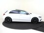 Mercedes-Benz A-klasse 180 Star Edition AMG Line Panoramadak / Nightpakket / Keyless / 19'' Velgen / Parkeercamera / Carplay /