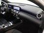 Mercedes-Benz A-klasse 180 Star Edition AMG Line Panoramadak / Nightpakket / Keyless / 19'' Velgen / Parkeercamera / Carplay /