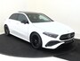 Mercedes-Benz A-klasse 180 Star Edition AMG Line Panoramadak / Nightpakket / Keyless / 19'' Velgen / Parkeercamera / Carplay /
