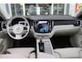 Volvo V60 Cross Country 2.0 B5 250PK CROSSCOUNTRY AWD Ultimate AWD (VIERWIELAANDRIJVING) | PANORAMISCH SCHUIF/KANTELDAK | PARKEERVERWARMING MET TIMER (STANDKACHEL) | MORITZ LEDEREN BEKLEDING MET COMFORTSTOELEN EN DUAL TONE LEDEREN STUURWIEL | ELEKTRISCH VERSTELBARE VOORSTOELEN MET GEHEUGEN OP BEIDE STOELEN | STOEL, STUUR EN ACHTERBANKVERWARMING | PREMIUM AUDIO BY HARMAN KARDON | ADAPTIEVE FULL LED KOPLAMPEN | LED MISTLAMPEN |VERLICHTINGS PACK 2 | INTELSAFE SURROUND | PARK ASSIST "VISIUAL PARK ASSIST" INCL. 360° VIEW | ROESTVRIJSTALEN SIDE SCUFF PLATES MET ''CROSS COUNTRY" INSCIPTIE | EXTRA GETINT GLAS OP ACHTER |