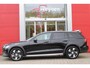 Volvo V60 Cross Country 2.0 B5 250PK CROSSCOUNTRY AWD Ultimate AWD (VIERWIELAANDRIJVING) | PANORAMISCH SCHUIF/KANTELDAK | PARKEERVERWARMING MET TIMER (STANDKACHEL) | MORITZ LEDEREN BEKLEDING MET COMFORTSTOELEN EN DUAL TONE LEDEREN STUURWIEL | ELEKTRISCH VERSTELBARE VOORSTOELEN MET GEHEUGEN OP BEIDE STOELEN | STOEL, STUUR EN ACHTERBANKVERWARMING | PREMIUM AUDIO BY HARMAN KARDON | ADAPTIEVE FULL LED KOPLAMPEN | LED MISTLAMPEN |VERLICHTINGS PACK 2 | INTELSAFE SURROUND | PARK ASSIST "VISIUAL PARK ASSIST" INCL. 360° VIEW | ROESTVRIJSTALEN SIDE SCUFF PLATES MET ''CROSS COUNTRY" INSCIPTIE | EXTRA GETINT GLAS OP ACHTER |