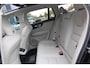 Volvo V60 Cross Country 2.0 B5 250PK CROSSCOUNTRY AWD Ultimate AWD (VIERWIELAANDRIJVING) | PANORAMISCH SCHUIF/KANTELDAK | PARKEERVERWARMING MET TIMER (STANDKACHEL) | MORITZ LEDEREN BEKLEDING MET COMFORTSTOELEN EN DUAL TONE LEDEREN STUURWIEL | ELEKTRISCH VERSTELBARE VOORSTOELEN MET GEHEUGEN OP BEIDE STOELEN | STOEL, STUUR EN ACHTERBANKVERWARMING | PREMIUM AUDIO BY HARMAN KARDON | ADAPTIEVE FULL LED KOPLAMPEN | LED MISTLAMPEN |VERLICHTINGS PACK 2 | INTELSAFE SURROUND | PARK ASSIST "VISIUAL PARK ASSIST" INCL. 360° VIEW | ROESTVRIJSTALEN SIDE SCUFF PLATES MET ''CROSS COUNTRY" INSCIPTIE | EXTRA GETINT GLAS OP ACHTER |