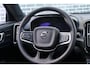 Volvo EX40 Single Motor Extended Range Core Business 82 kWh | Adaptieve cruise control | Harman Kardon Audio | Parkeersensoren voor + achter | Parkeercamera | 19" velgen | Stoelverwarming voorzijde | Stuurwielverwarming | Warmtepomp |
