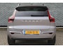 Volvo EX40 Single Motor Extended Range Core Business 82 kWh | Adaptieve cruise control | Harman Kardon Audio | Parkeersensoren voor + achter | Parkeercamera | 19" velgen | Stoelverwarming voorzijde | Stuurwielverwarming | Warmtepomp |