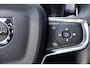 Volvo EX40 Single Motor Extended Range Core Business 82 kWh | Adaptieve cruise control | Harman Kardon Audio | Parkeersensoren voor + achter | Parkeercamera | 19" velgen | Stoelverwarming voorzijde | Stuurwielverwarming | Warmtepomp |
