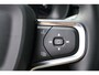 Volvo EX40 Single Motor Extended Range Core Business 82 kWh | Adaptieve cruise control | Harman Kardon Audio | Parkeersensoren voor + achter | Parkeercamera | 19" velgen | Stoelverwarming voorzijde | Stuurwielverwarming | Warmtepomp |
