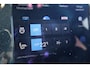 Volvo EX40 Single Motor Extended Range Core Business 82 kWh | Adaptieve cruise control | Harman Kardon Audio | Parkeersensoren voor + achter | Parkeercamera | 19" velgen | Stoelverwarming voorzijde | Stuurwielverwarming | Warmtepomp |