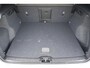 Volvo EX40 Single Motor Extended Range Core Business 82 kWh | Adaptieve cruise control | Harman Kardon Audio | Parkeersensoren voor + achter | Parkeercamera | 19" velgen | Stoelverwarming voorzijde | Stuurwielverwarming | Warmtepomp |