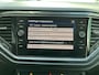 Volkswagen T-Roc 1.5 TSI R-line / Digitaal dashboard / Navigatie / 2x R-line / Afneembare trekhaak / Parkeersensoren V+A / **