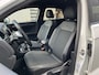 Volkswagen T-Roc 1.5 TSI R-line / Digitaal dashboard / Navigatie / 2x R-line / Afneembare trekhaak / Parkeersensoren V+A / **