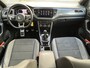 Volkswagen T-Roc 1.5 TSI 150pk R-line / Digitaal dashboard / Navigatie / 2x R-line / Afneembare trekhaak / Parkeersensoren V+A /