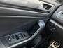 Volkswagen T-Roc 1.5 TSI 150pk R-line / Digitaal dashboard / Navigatie / 2x R-line / Afneembare trekhaak / Parkeersensoren V+A /