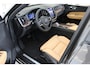 Volvo XC60 T8 455PK AWD Plus Dark 10km gereden! | Stoelventilatie | 360° | 21" | Luchtvering | Trekhaak | gelam. zijruiten