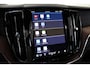 Volvo XC60 T8 455PK AWD Plus Dark 10km gereden! | Stoelventilatie | 360° | 21" | Luchtvering | Trekhaak | gelam. zijruiten