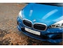 BMW 2-Serie Active Tourer 220i Aut. | High Executive | M-Sportpakket | BMW Premium Selection | Head-Up Display | Navigatie Plus | Afneembare Trekhaak | Dealer Onderhouden |